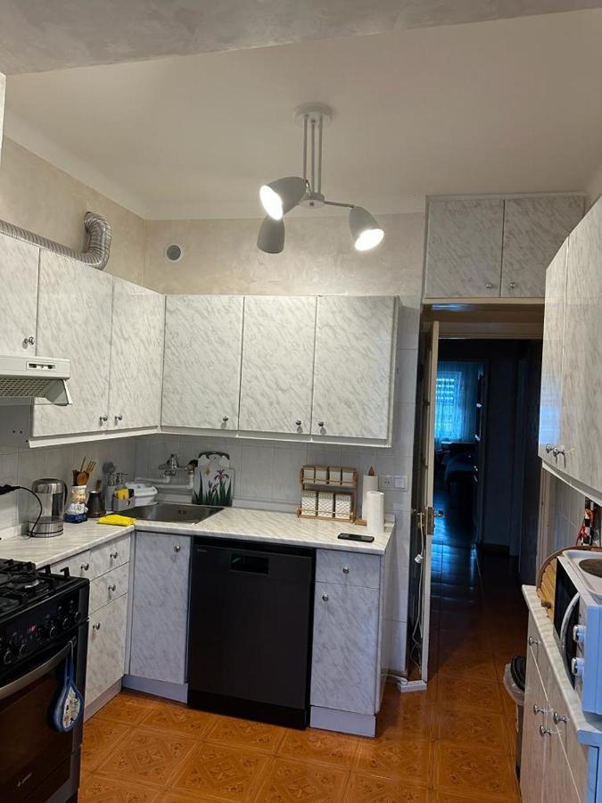 To Rent Apartment *