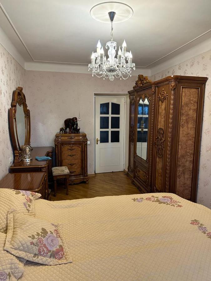 Apartment To Rent *
